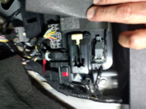 2007 ford explorer smart junction box|Suspected SJB problem .